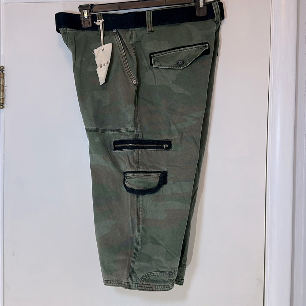 NWT PARTS Camo Cargo Shorts 34 - Picture 10 of 10